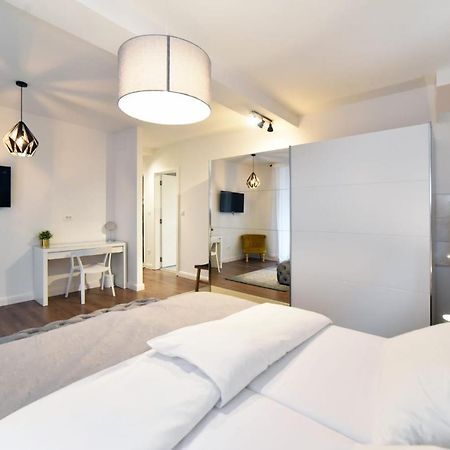 Moin Moin Double Bedroom Suite, Town Centre ซาเกร็บ ภายนอก รูปภาพ