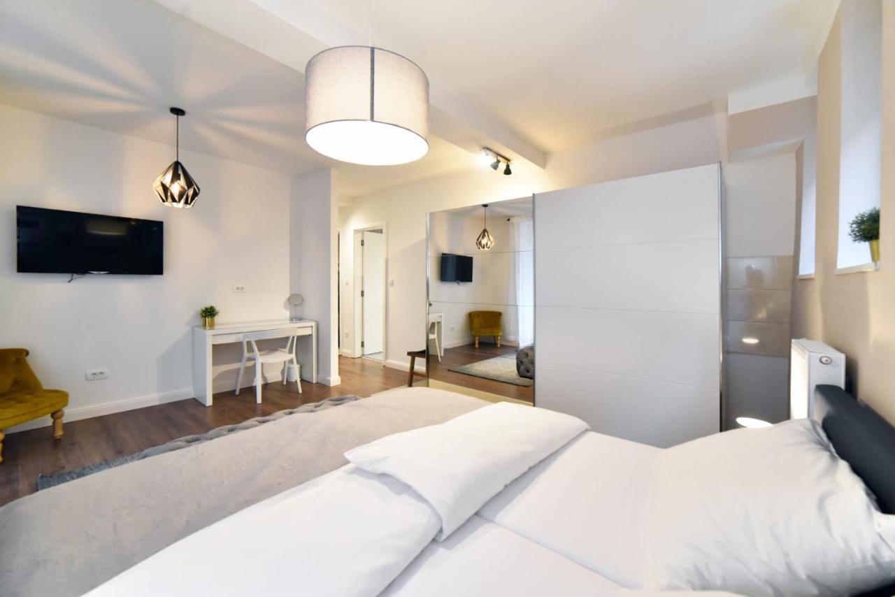Moin Moin Double Bedroom Suite, Town Centre ซาเกร็บ ภายนอก รูปภาพ