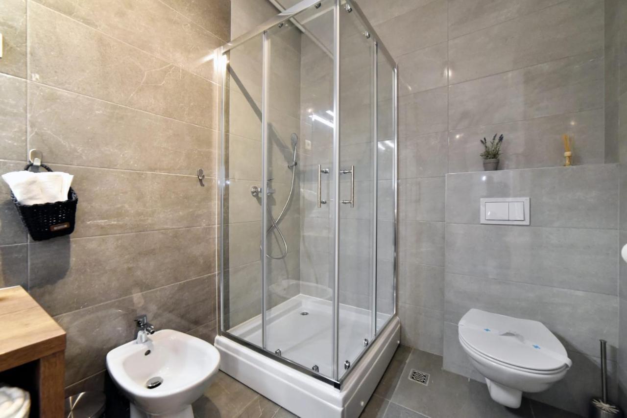 Moin Moin Double Bedroom Suite, Town Centre ซาเกร็บ ภายนอก รูปภาพ